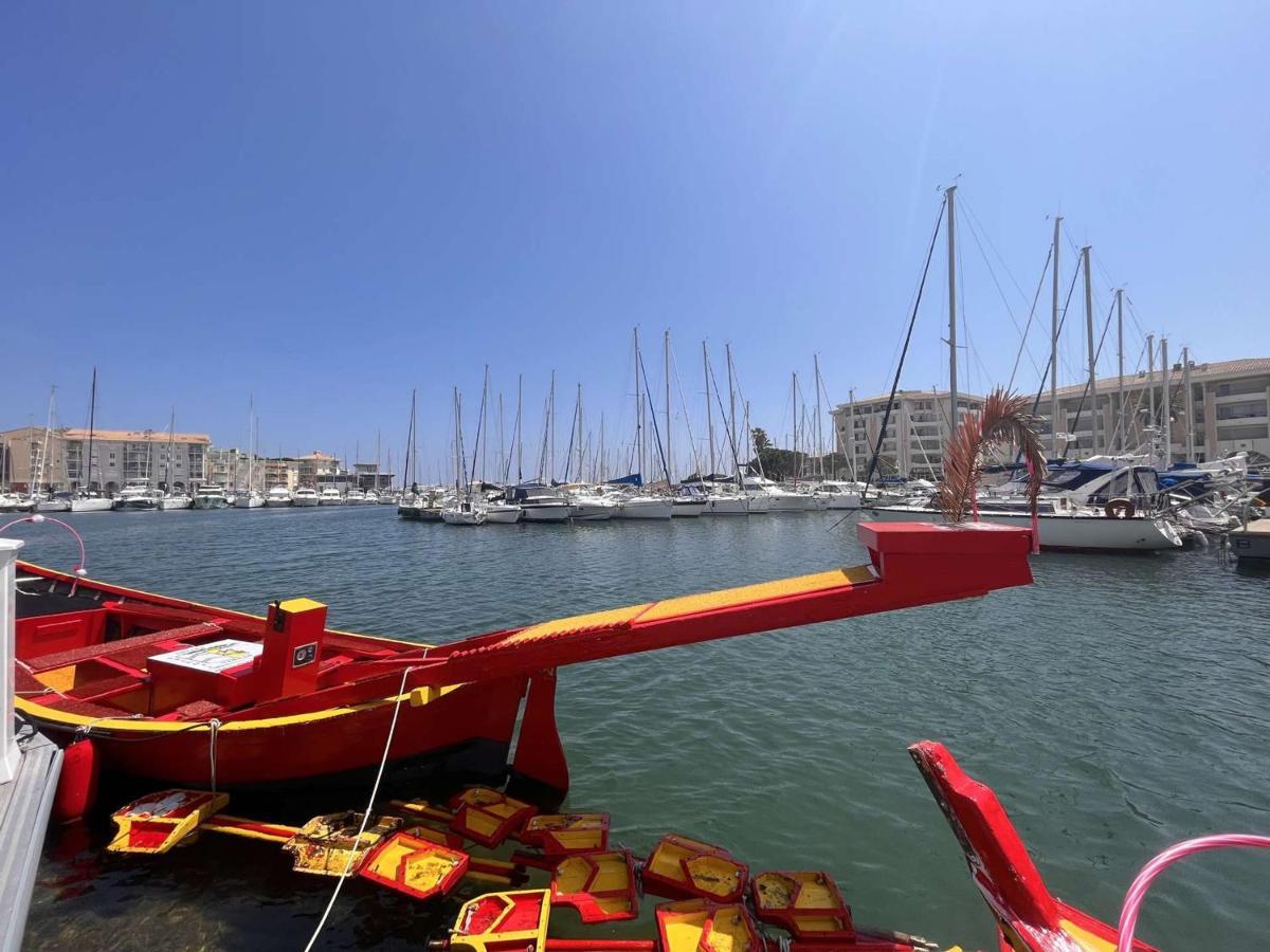 Studio Cabine A 200M De Port Frejus, Plage, Commerces, Terrasse, 4 Couchages, Menage Inclus - Fr-1-226A-31 Exterior foto